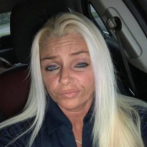 Meet your Posher, Shell